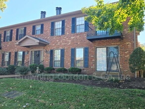 Building Photo - 5776 Brentwood Trace