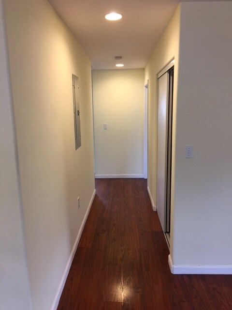 Foto del edificio - 3471 Harding Ave