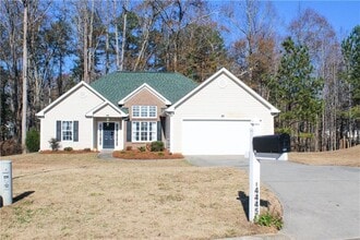 Building Photo - 4445 Scotland Ct SW