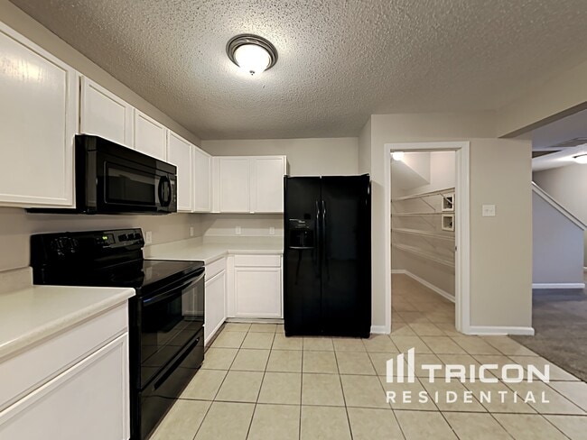 Building Photo - 7615 Eben Drive Charlotte NC