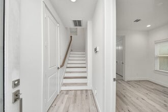 Building Photo - 2920 Nance St