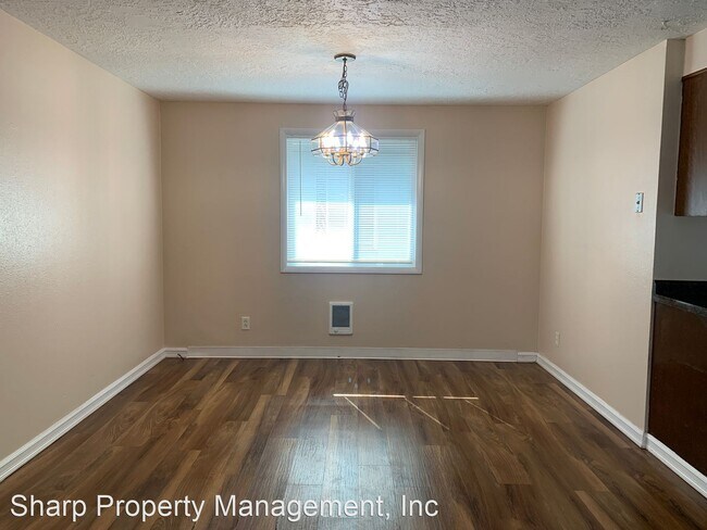 Building Photo - 3 br, 1 bath House - 1421 Bowmont