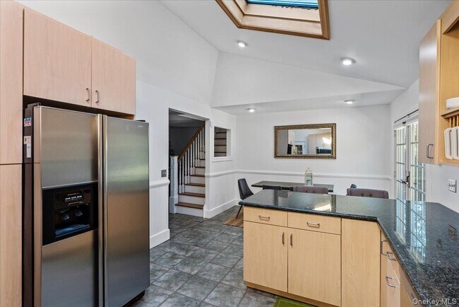 Foto del edificio - 20 Alanson Ln