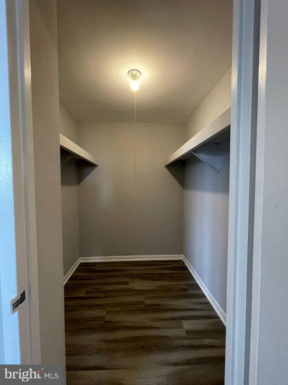 Foto del edificio - 4600 Duke St