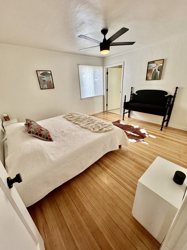 Foto del edificio - 715 Loma St