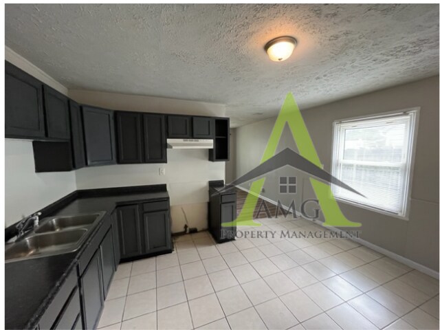 Building Photo - 3414 Brewer Dr