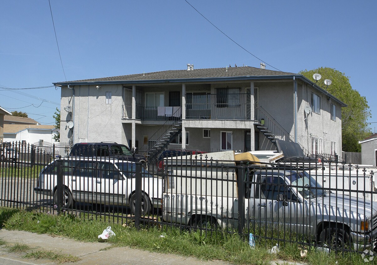 Building Photo - 1208 York St