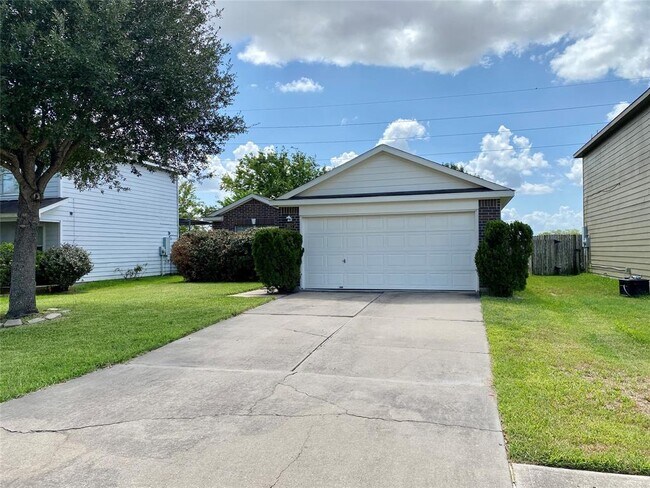 Building Photo - 3927 Hollow Cove Ln