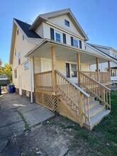 Building Photo - 12808 Farringdon Ave