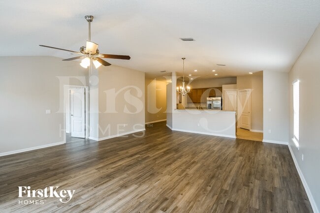 Building Photo - 6869 Southern Oaks Dr W