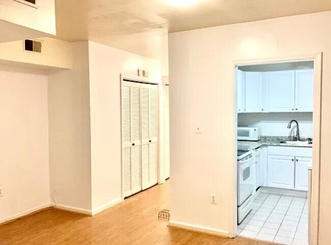 Foto del edificio - 1318 13th St NW