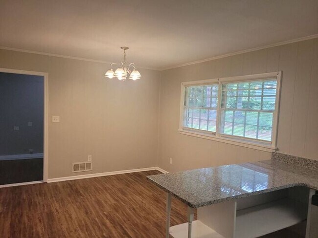 Building Photo - 2560 Foxlair Trail