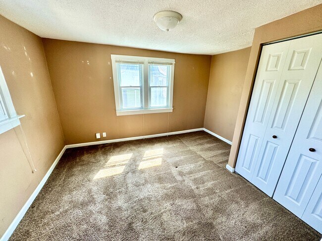 Foto del edificio - 335 James Ave SE