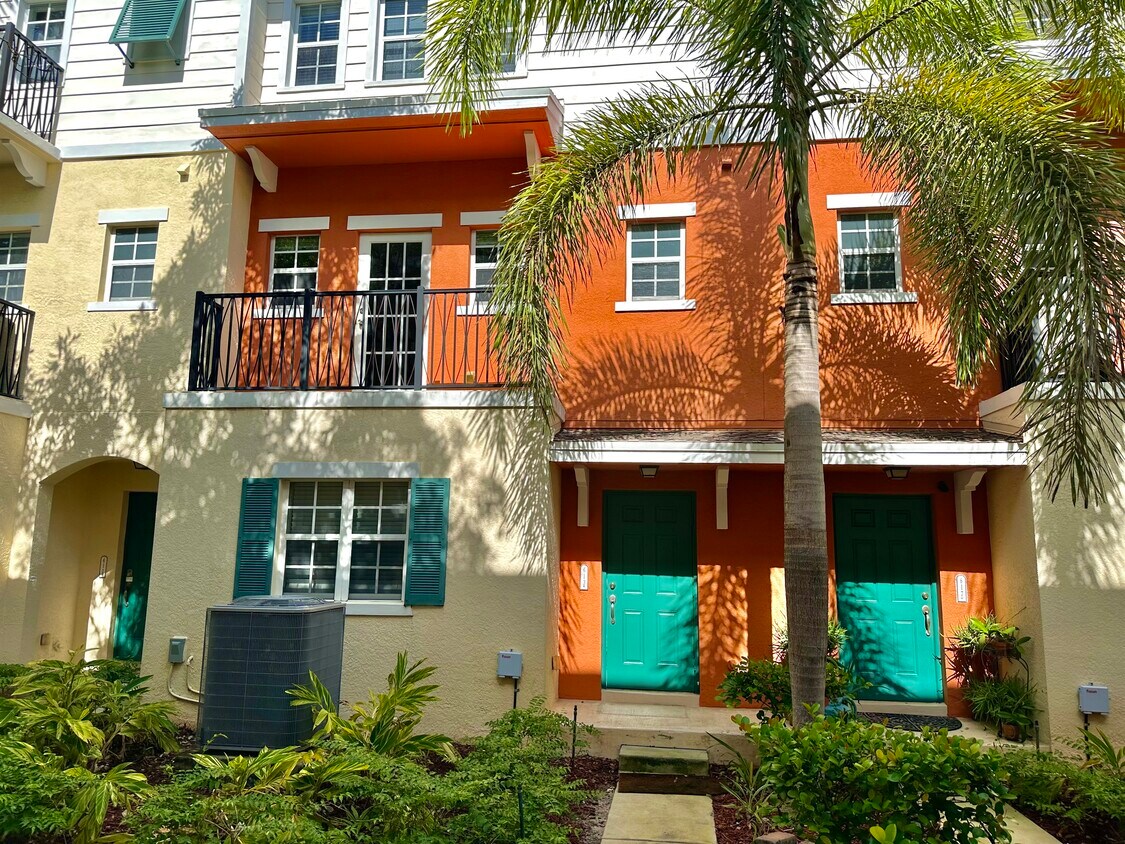 Primary Photo - 613 SW 1st Dr
