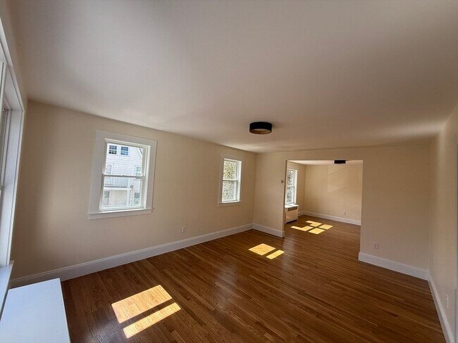 Foto del edificio - 3 Williston Rd