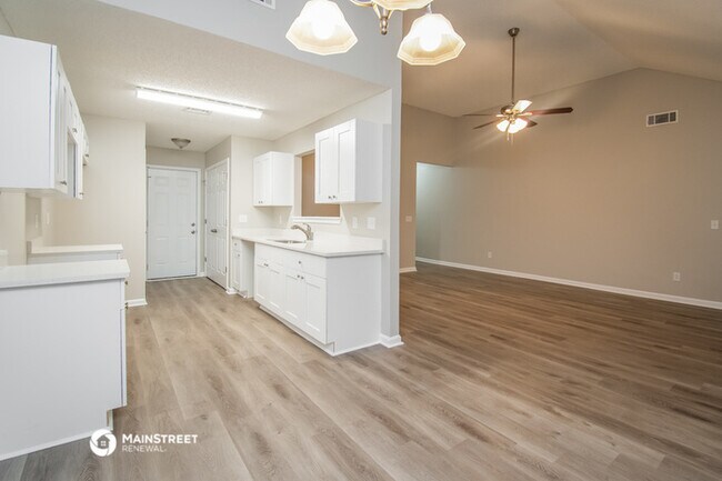Building Photo - 10813 Tara Village Way