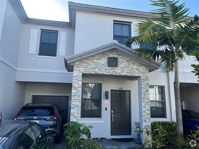 Building Photo - 518 SW 19th Way