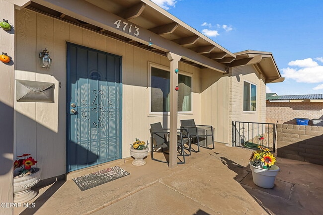 Building Photo - 4713 Sun Valley Dr