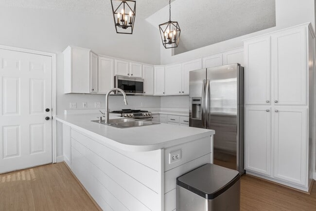 Building Photo - 318 Spyglass Dr