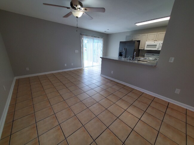 Foto del edificio - 4093 Mica Ave