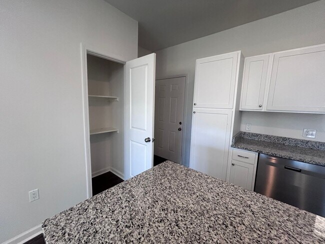 Building Photo - 4804 Antosh Cir