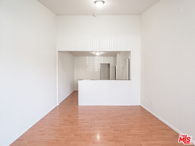 Building Photo - 3290 San Marino St