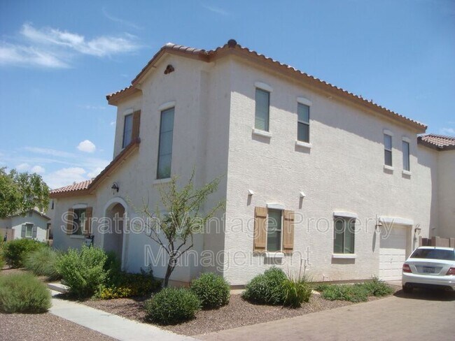 Foto del edificio - 4685 E Laurel Ave