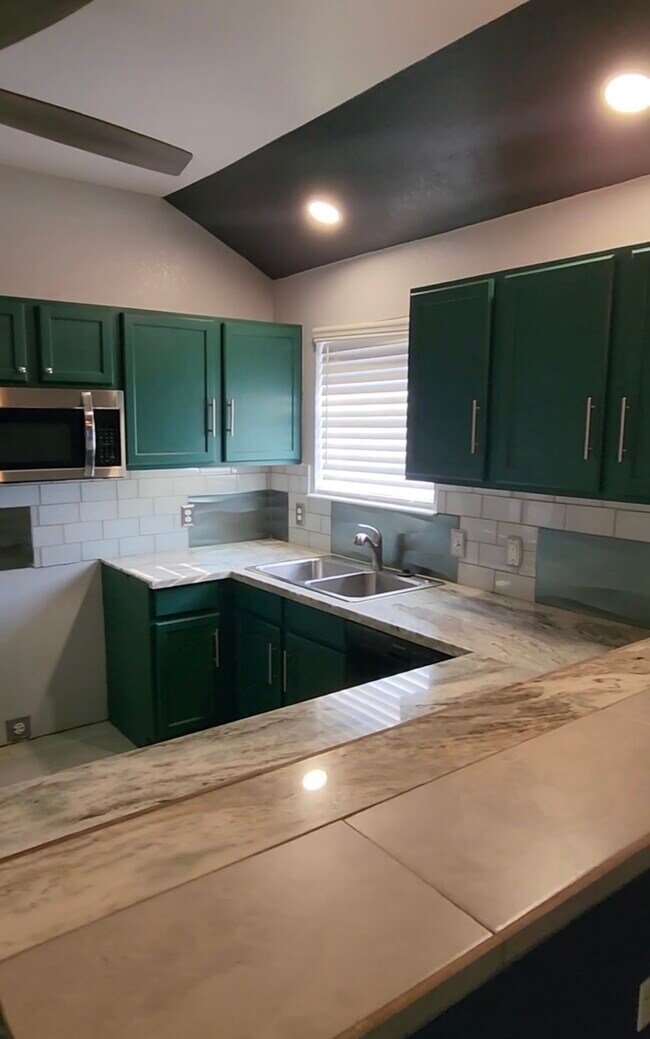 Foto del edificio - 1124 NE 5th Terrace