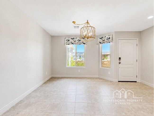 Foto del edificio - “Spacious 4-Bedroom, 2-Bathroom Home in Villa Chaparral”