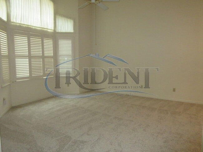 Building Photo - 3 bedroom, 2 bath house