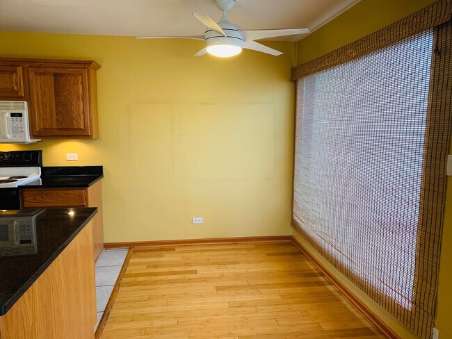 Building Photo - 3310 Berwyn Ave
