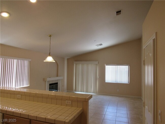 Building Photo - 1741 Mexican Poppy St