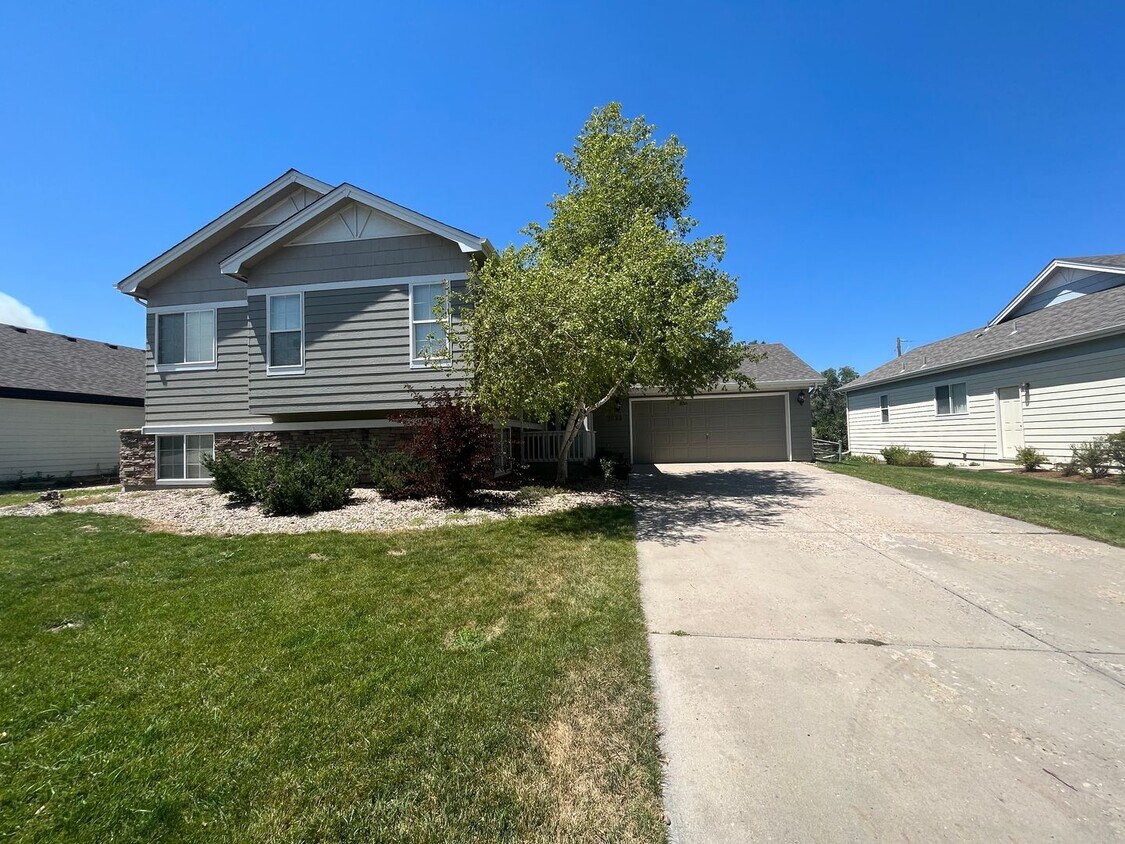 Foto principal - Beautiful Home in North Fort Collins