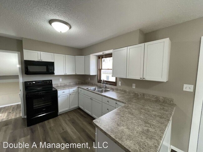 Building Photo - 3 br, 1 bath House - 1321 Shultz St.