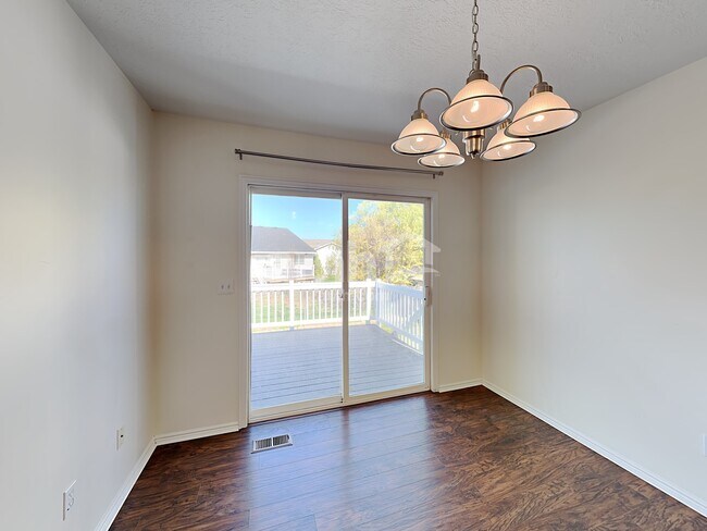 Foto del edificio - 5069 S Vista Dr