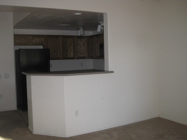 Foto del edificio - 6868 Sky Pointe Dr