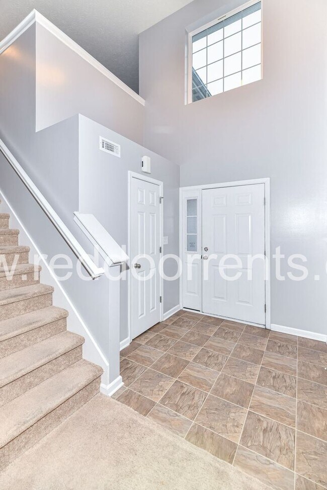 Building Photo - Chic Living at 15223 Silver Charm Dr: Your...