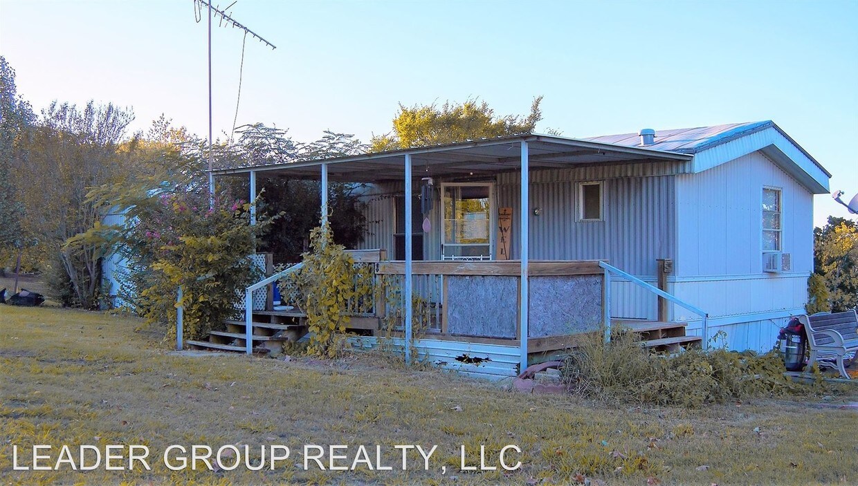 Primary Photo - 2 br, 2 bath House - 205 E Hilltop Rd