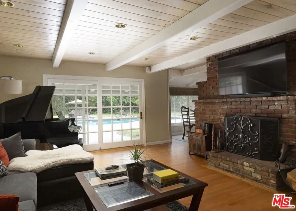 Building Photo - 5124 Calenda Dr