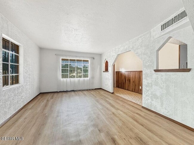 Building Photo - 9351 Carranza Dr