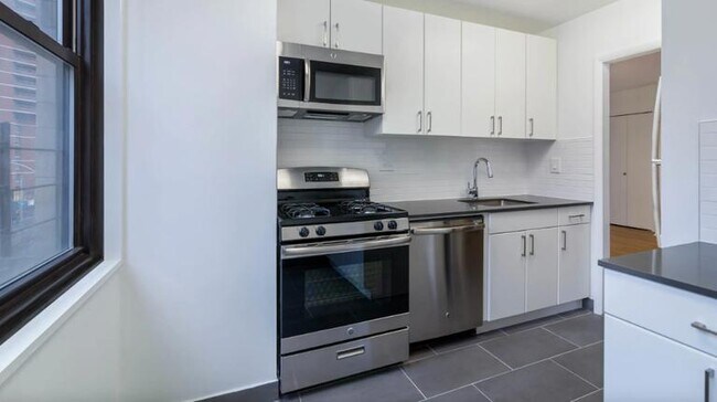 Foto del edificio - 200 E 27th St