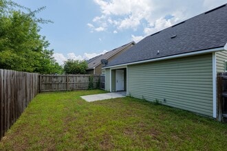Building Photo - 4122 Barrington Dr