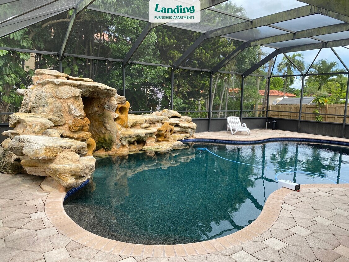 175 Chippewa St Unit 175.1320831, Miami Springs, FL 33166 Room for