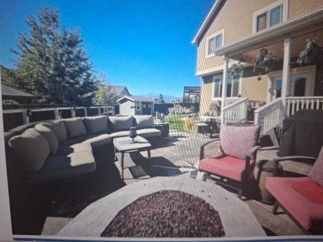 Foto del edificio - 7743 Canyon Oak Dr