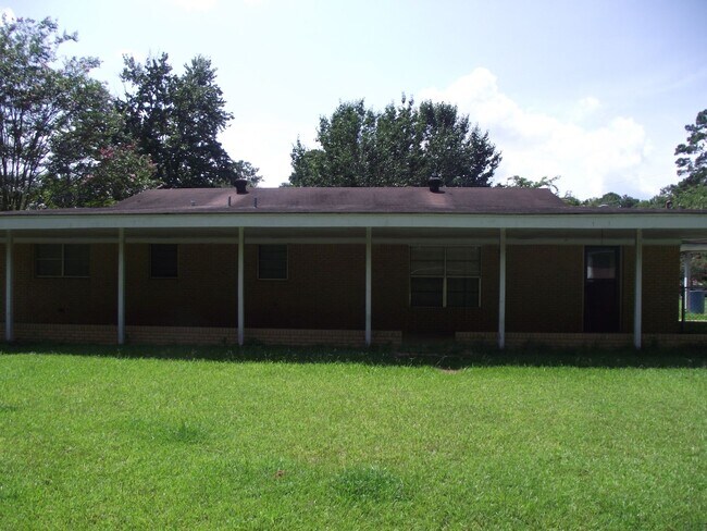 Building Photo - 236 Ball Park Rd