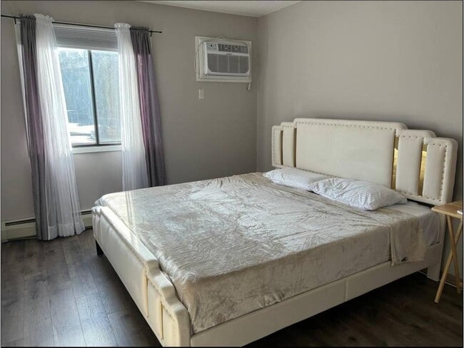 Building Photo - 7301 W 101st St