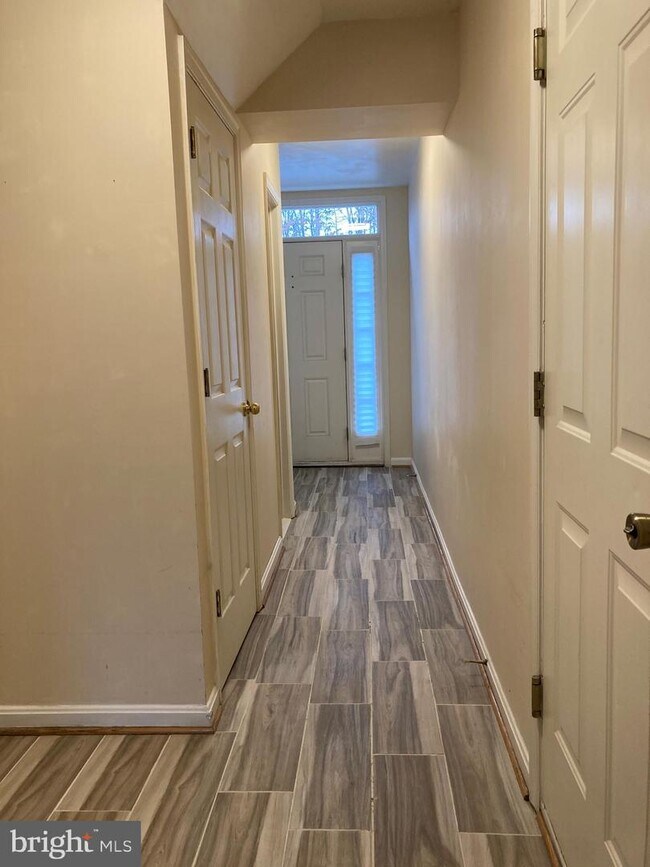Foto del edificio - 45438 Oak Trail Square