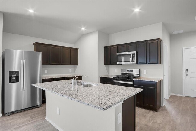 Foto del edificio - 15002 Eastern Wood Rd
