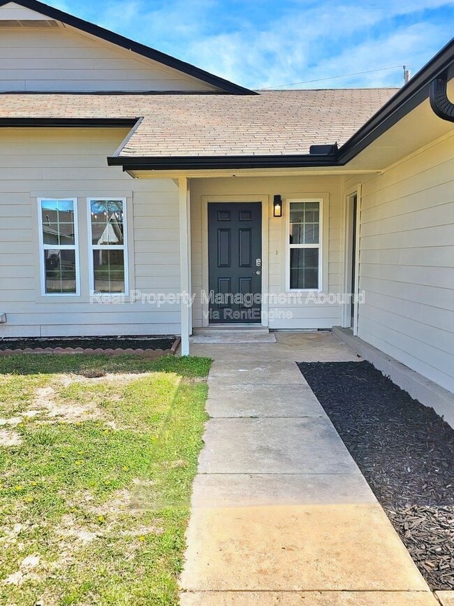 Foto del edificio - 1611 N Hickory Ave