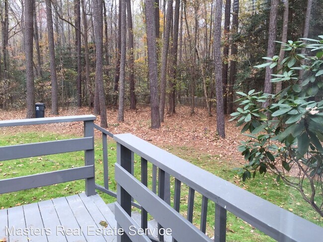 Building Photo - 3 br, 1.5 bath House - 5101 Fairbluff